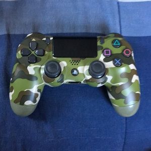 PS4 Controller